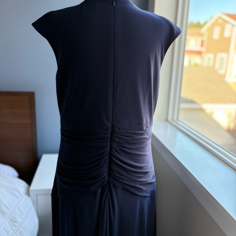Vince Camuto Midnight Blue Cap Sleeve Formal Dress Gown w Rhinestone Neck Detail - Picture 16 of 17